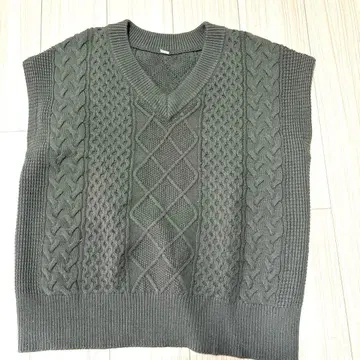 미라 오웬 다크 그레이 V넥 슬리브리스 니트 2242번