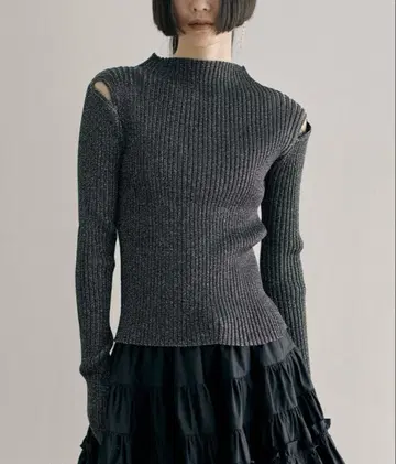 SORIN sheer lame rib top 토끼 온라인 소린