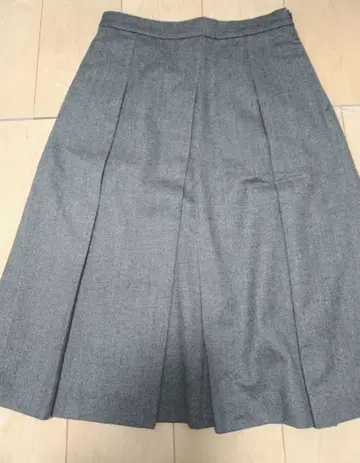 휴먼 우먼 울 스커트 S 사이즈