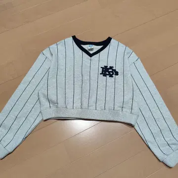 KEBOZ 스트라이프 V넥 크롭 맨투맨 트레이닝복 L