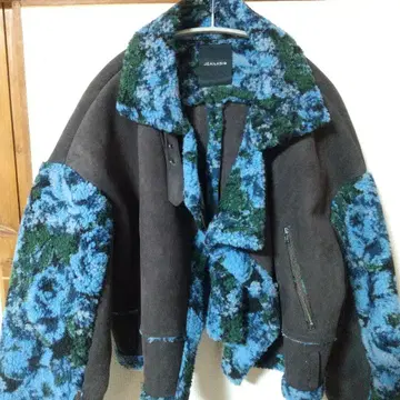 JEANASIS 꽃무늬 숏 무스탕 코트