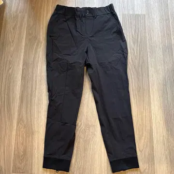 SLDO. 블랙 골프 팬츠 지퍼 포켓