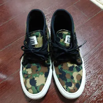 CONVERSE 카모플라쥬 하이컷 스니커즈