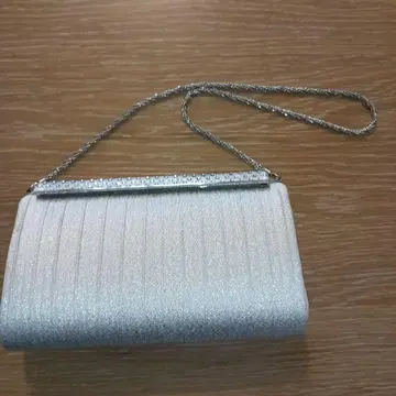 Katsumi Tokyo 실버 클러치백