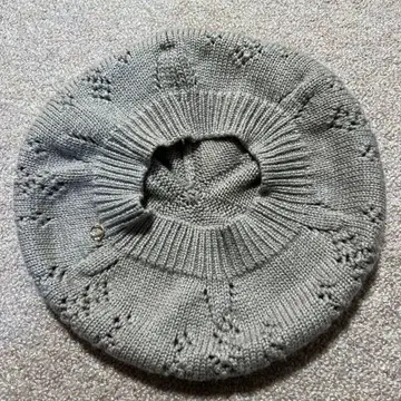 가격 인하 헬렌 카민스키 베이지 니트 베레모 레이스 뜨개질