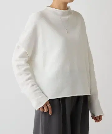 BEARDSLEY 드라이 코튼 숏 니트 새상품급