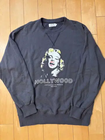 free rage 마릴린 몬로 맨투맨 L 사이즈