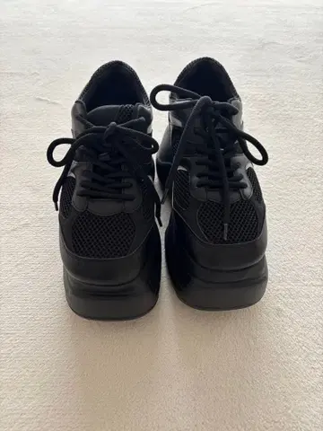 EMODA 탱크 벌키 스니커즈 23.5