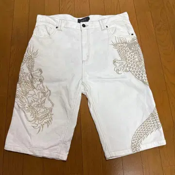 카라쿠리타마시 권룡 자수 하프 팬츠 자카드 직조 36in