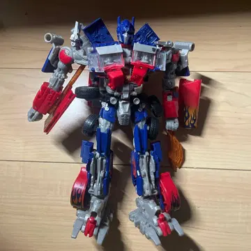 트랜스포머 리벤지 콘보이, 제트 파이어