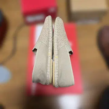 베이지 메쉬 슬립온