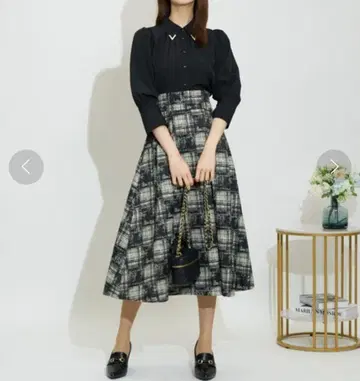 스윙글 아트 체크 턱 플레어 스커트 S 사이즈