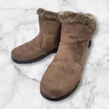 20 새상품급 attagirl 퍼 달린 숏부츠 브라운 M 사이즈