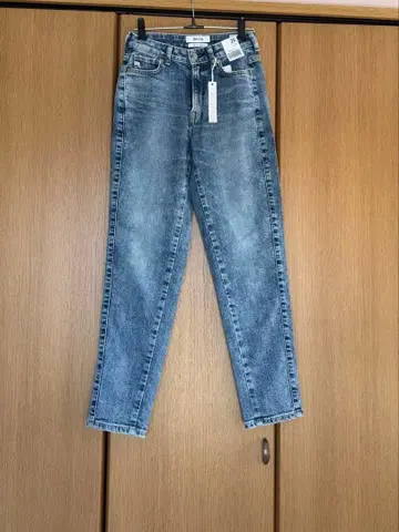 Right-on SOMETHING CLAUDIA SLIM