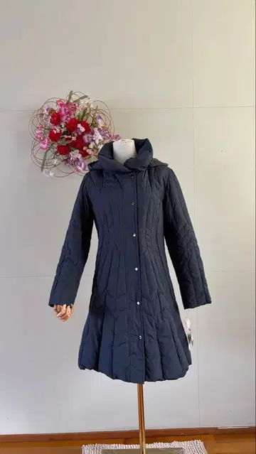 네이비 후드 부착 퀼팅 다운 자켓