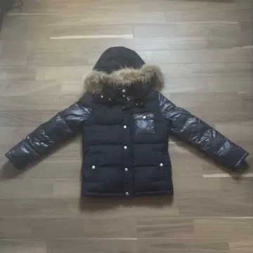 VANQUISH 다운 자켓 M 사이즈