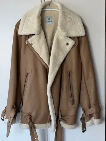 NANO UNIVERSE 페이크 무스탕 라이더 자켓