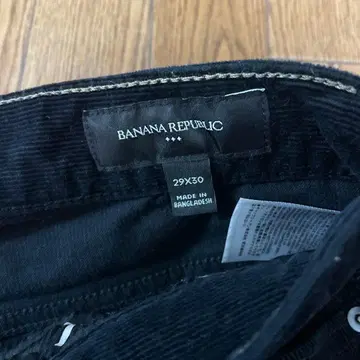 바나나 리퍼블릭 코듀로이 팬츠 블랙