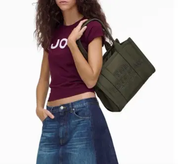 PUFFY NYLON MEDIUM TOTE BAG / 더 퍼피 나일론