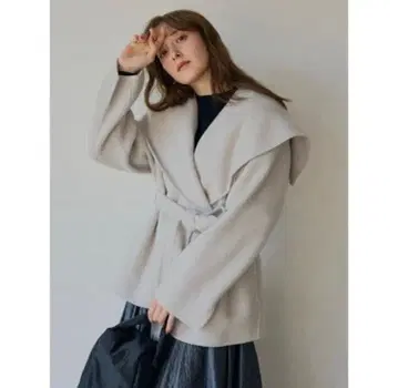 새상품급 FRAY.ID 프레이 아이디 숄카라 숏 리버 코트