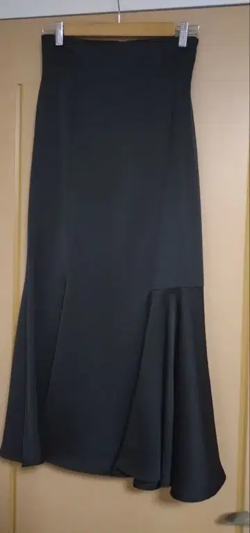 CELFORD 블랙 머메이드 스커트 38