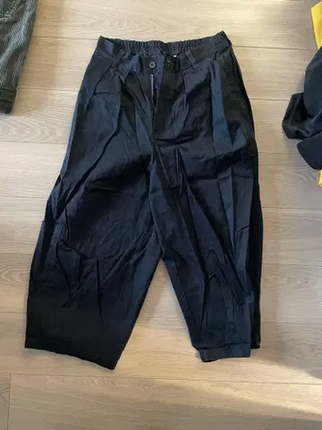 The Hidden Blue 블랙 와이드 팬츠 S 사이즈