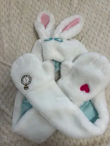 디즈니 이상한 나라의 앨리스 화이트 래빗 머플러 팬캡