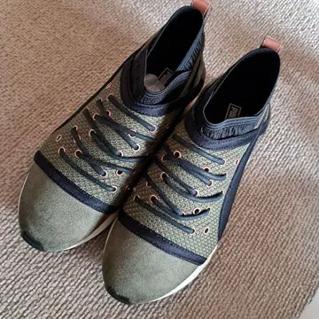 PUMA 슬립온 스니커즈 올리브 그린