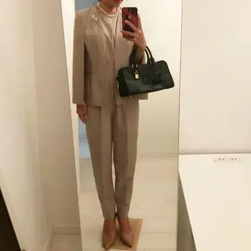 베이지 케이프 자켓 올인원 셋업