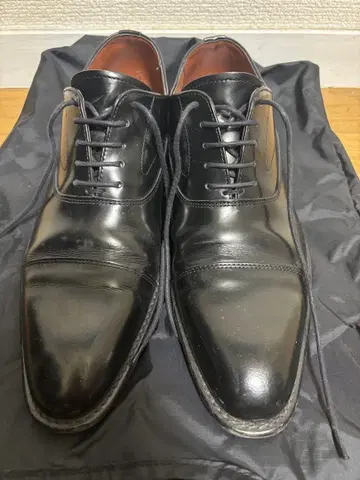 KENFORD 블랙 가죽 스트레이트 팁 비즈니스 슈즈