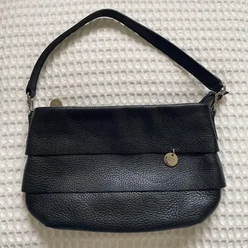 니나리치 가죽 플랩 숄더백