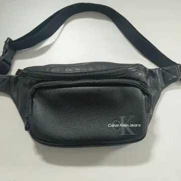캘빈클라인 바디백