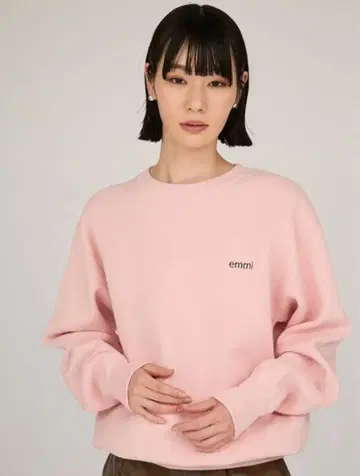 emmi [ ONLINE 한정 컬러 ] emmi 로고 밀라노 리브 상의