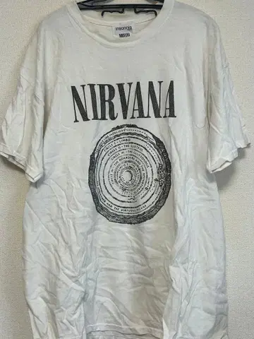 NIRVANA T셔츠 화이트