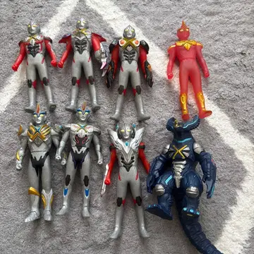 울트라맨 X 피규어 세트
