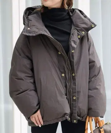 후드 부착 브라운 다운 자켓 프리 사이즈
