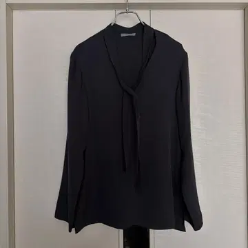 [새상품급] 띠어리 럭스 보타이 티셔츠 실크 다크 네이비