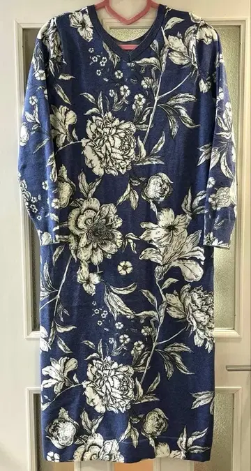 미사용 새상품 앙코키누 니트 원피스