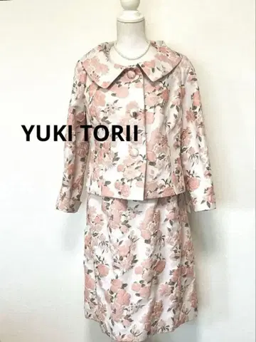 택 포함 새상품 빅 사이즈 유키 토리이/수트 포멀 사이즈 44 일본제