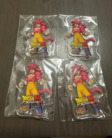 드래곤볼 DAIMA 아크릴 키링 손오공 초사이어인 4