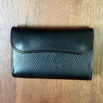 WILDSWANS(와일드 스완스) 중형 3단 폴더형 지갑 BYRNE 블랙