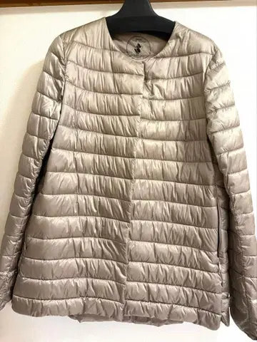 [택 있음] 세이브 더 덕 베이지 울트라 라이트 자켓