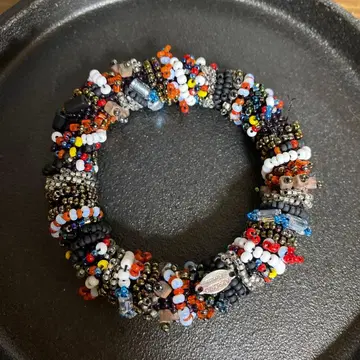 아프로시오 아프로지오 아쉬페프랑스 비즈 팔찌