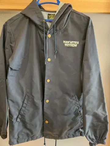 MAN WITH A MISSION 아우터