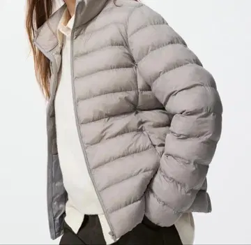 유니클로 pufftech 다운 자켓 새상품급