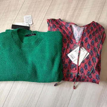 그린 니트와 핑크 셔츠 원피스