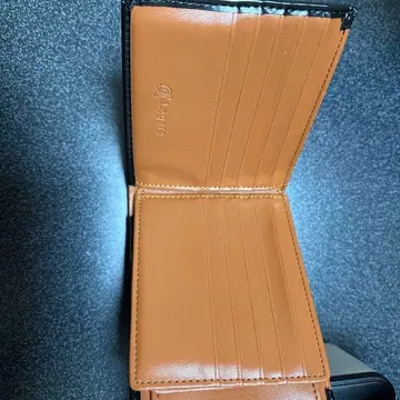 브라운 가죽 접이식 지갑