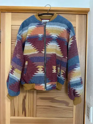 여성용 아우터 구제 의류