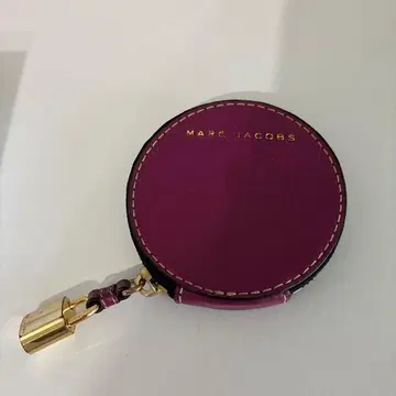 MARC JACOBS 라운드 코인 케이스