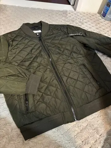 [ 컨디션 최상 ] 칼빈 클라인 퀼팅 봄버 자켓 L 사이즈 카키